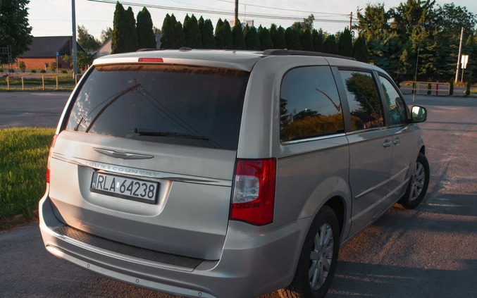 Chrysler Town &amp; Country cena 42600 przebieg: 284000, rok produkcji 2012 z Mordy małe 254